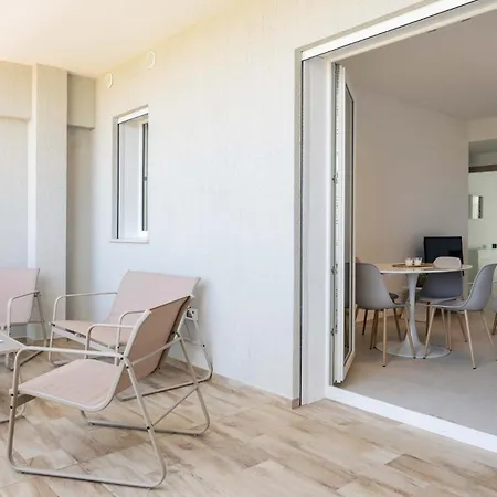 Maison 46 Luxury Apartment